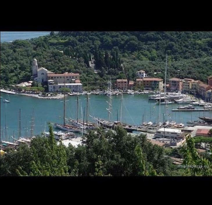 Onde House Casa Vacanze Le Grazie Porto Venere Exteriör bild
